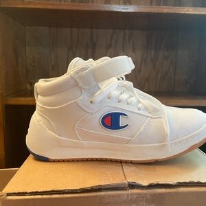 White Champion Super C Court Mid CVS Women’s Sneakers